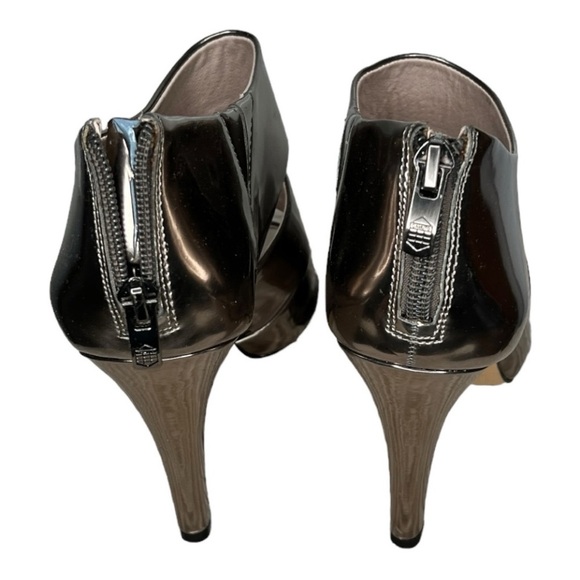 Elegant Black and Silver Women's Sandals Vince Camut - Picture 2 of 6